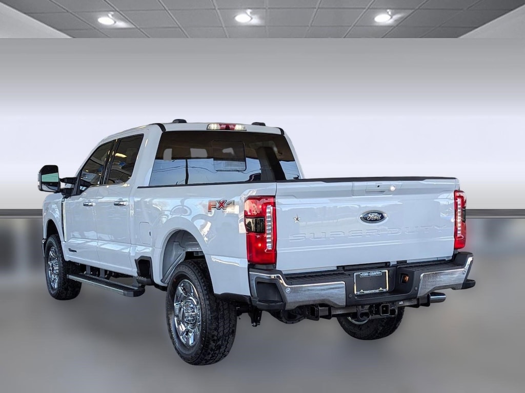 New 2026 Ford F-350 LARIAT Truck Crew Cab