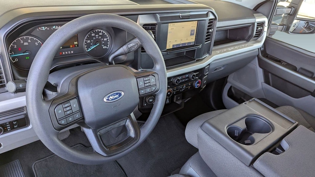 New 2025 Ford F-250 XL Truck Crew Cab