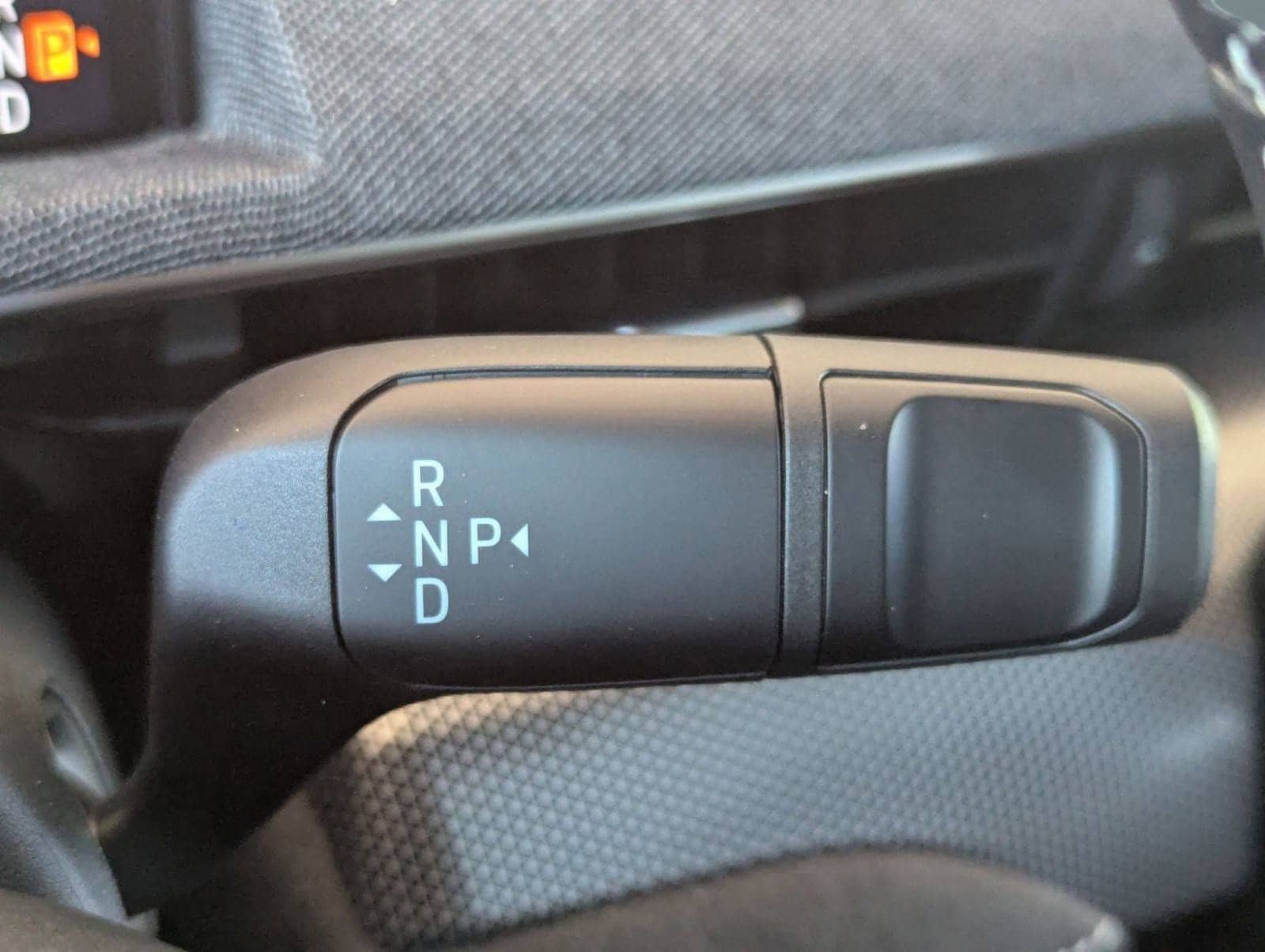 2025 Ford Mustang Mach-E GT - Photo 28