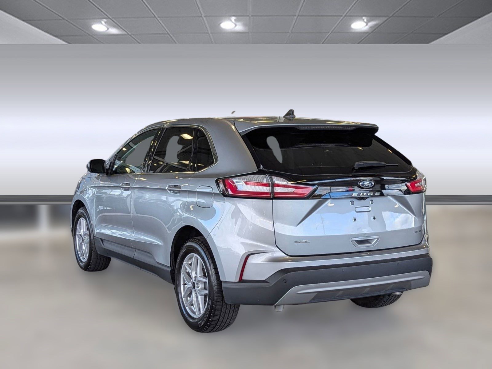 2024 Ford Edge SEL photo 3