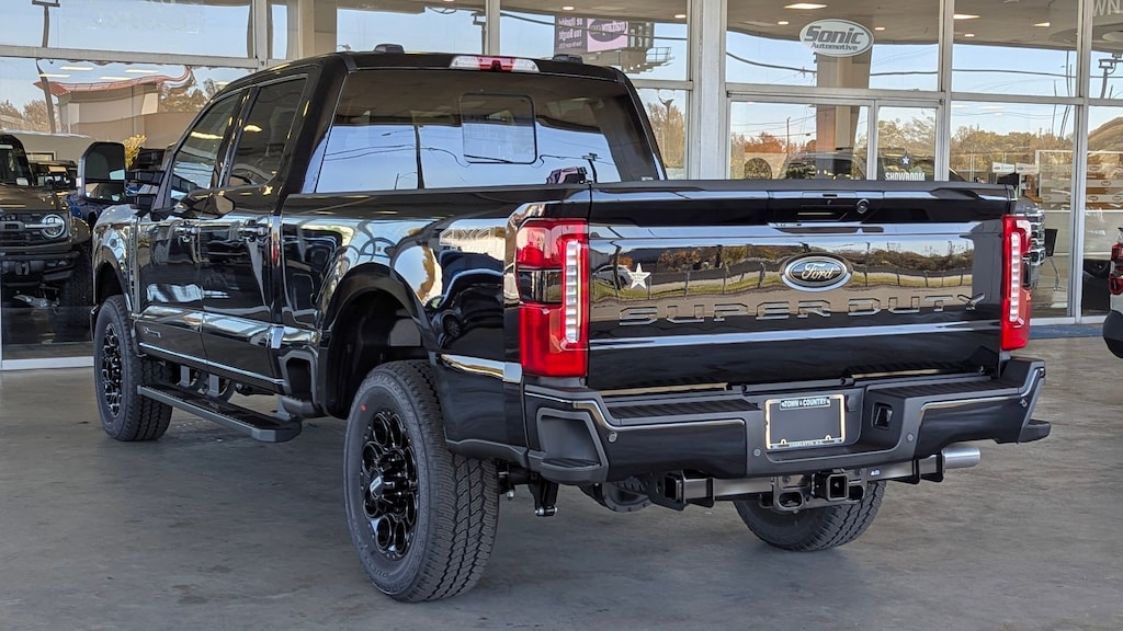 New 2026 Ford F-250 XLT Truck Crew Cab