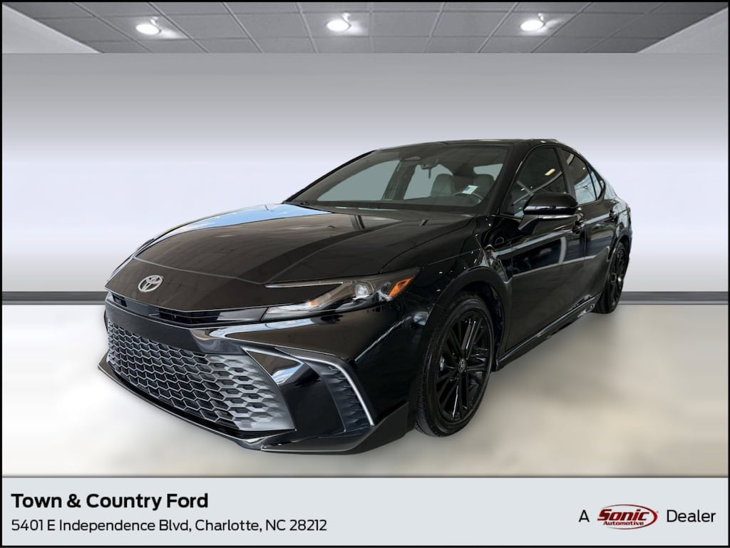 Used 2026 Toyota Camry SE Sedan