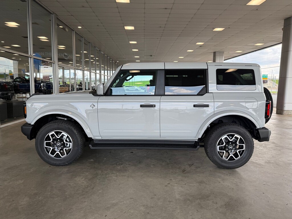 New 2026 Ford Bronco Outer Banks SUV