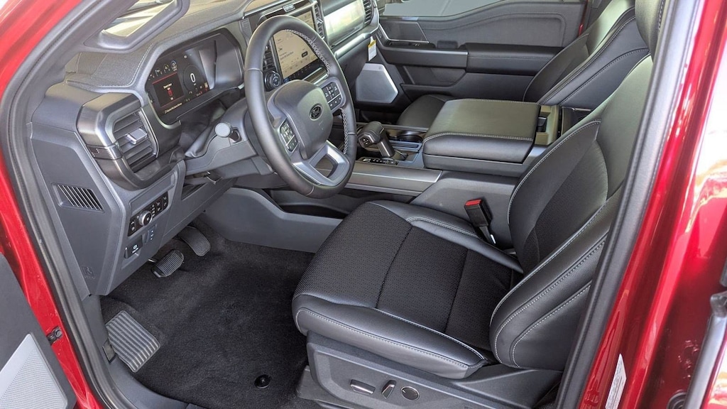 New 2025 Ford F-150 LARIAT Truck SuperCrew Cab