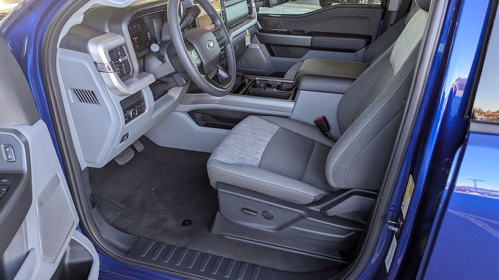 New 2026 Ford F-250 XLT Truck Crew Cab