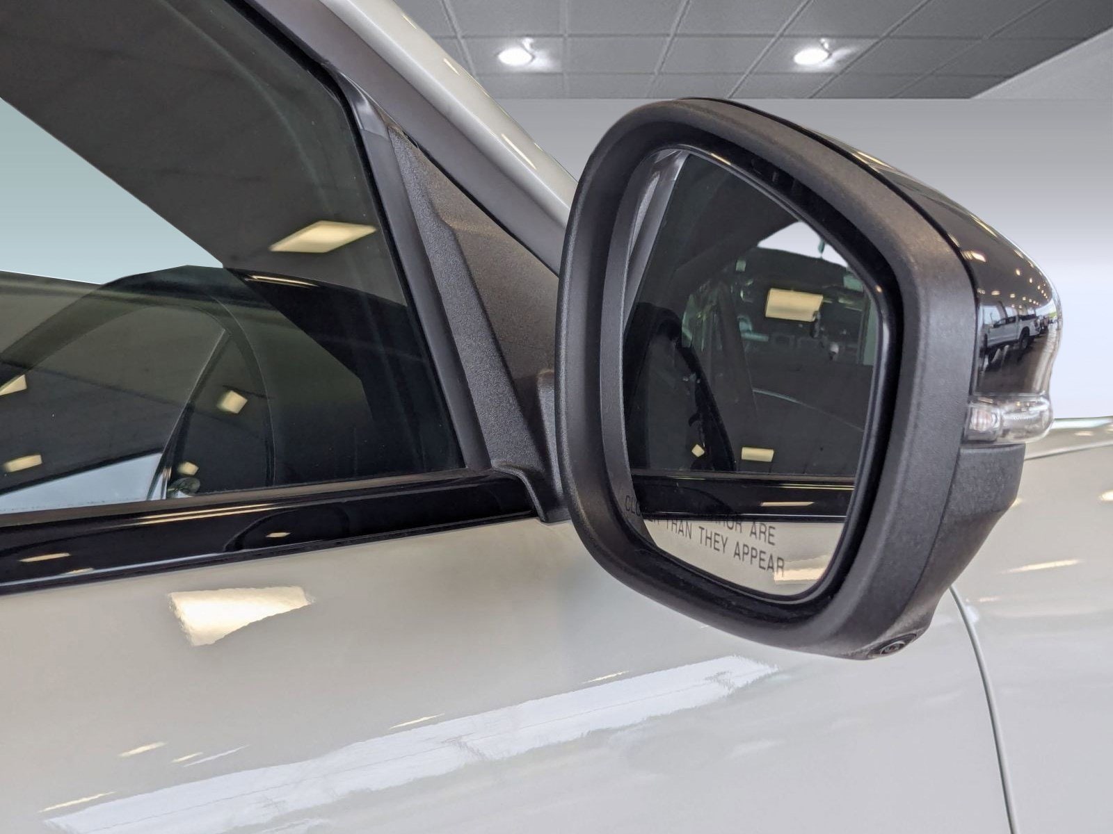 2025 Ford Mustang Mach-E GT - Photo 21