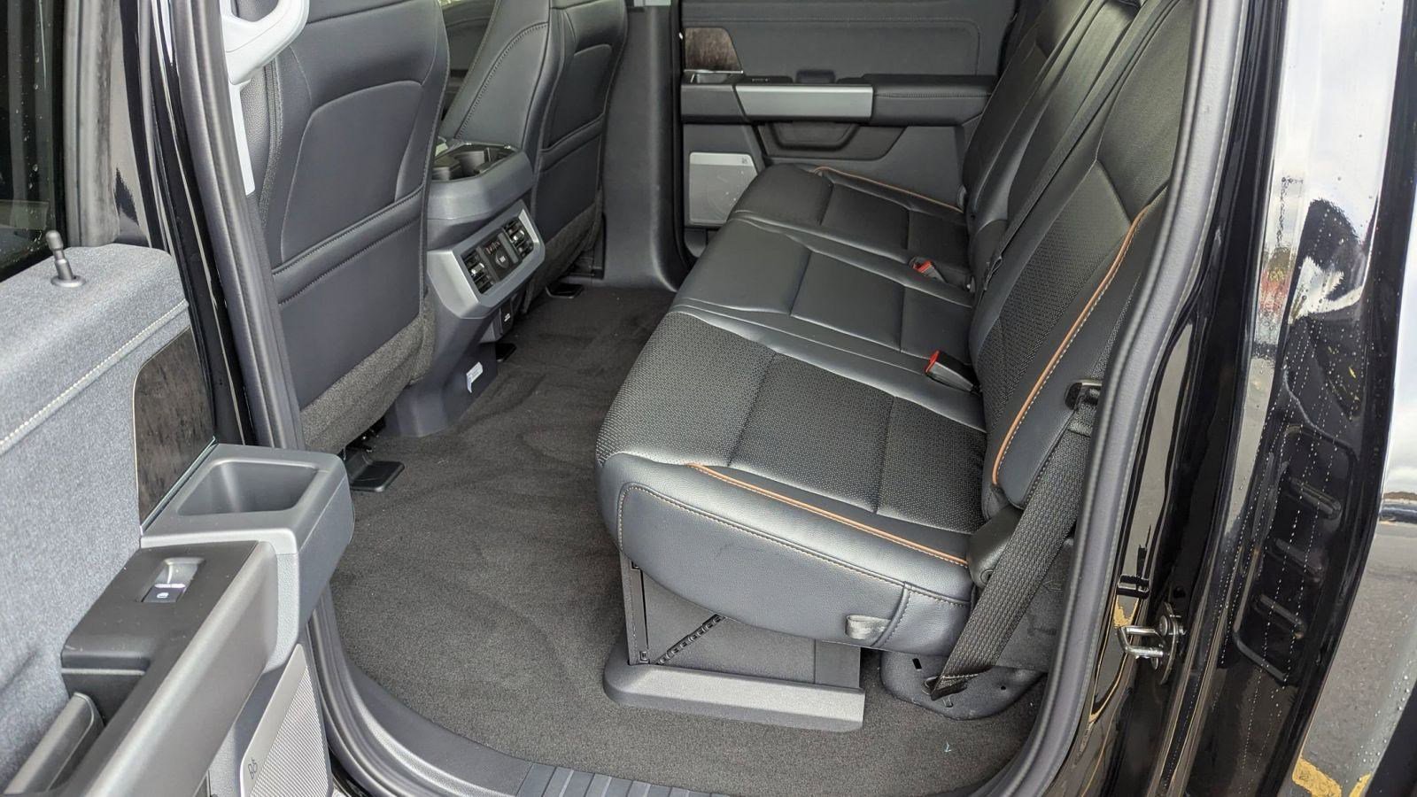 2026 Ford F-250 Super Duty Lariat - Photo 13