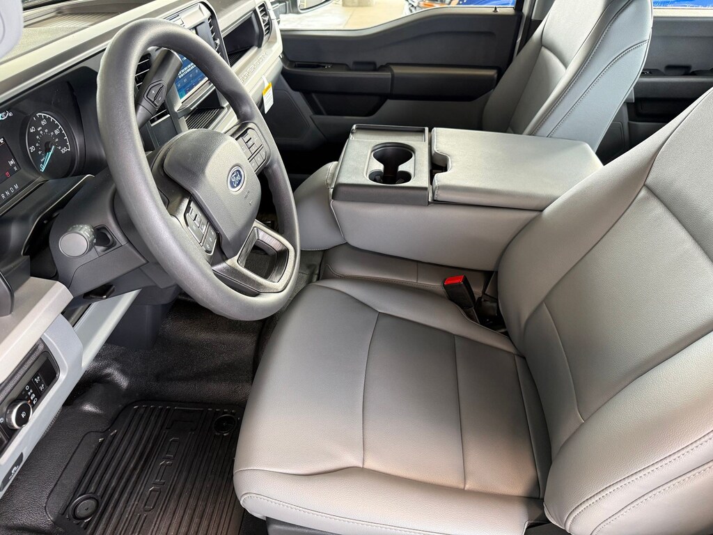 New 2026 Ford F-350 XL Truck Crew Cab