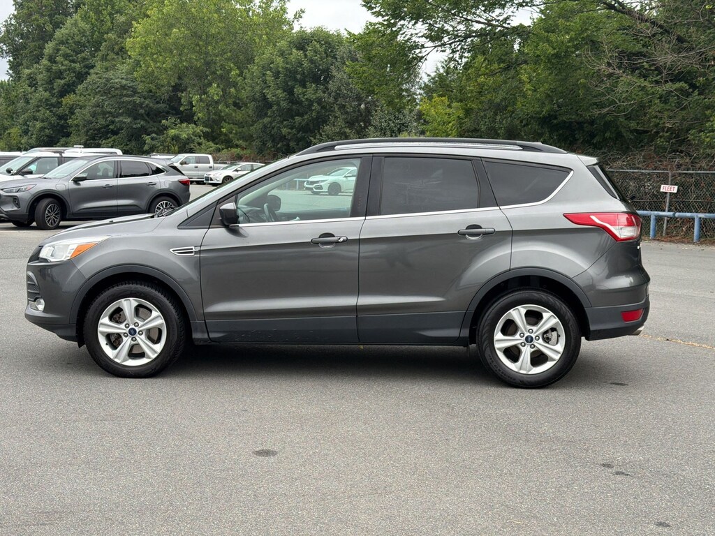 Used 2015 Ford Escape SE SUV