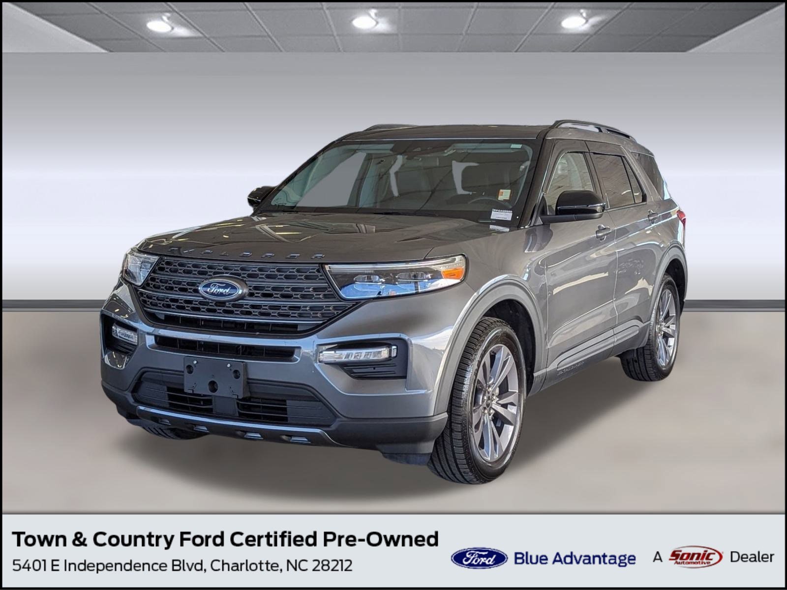 2023 Ford Explorer XLT's photo