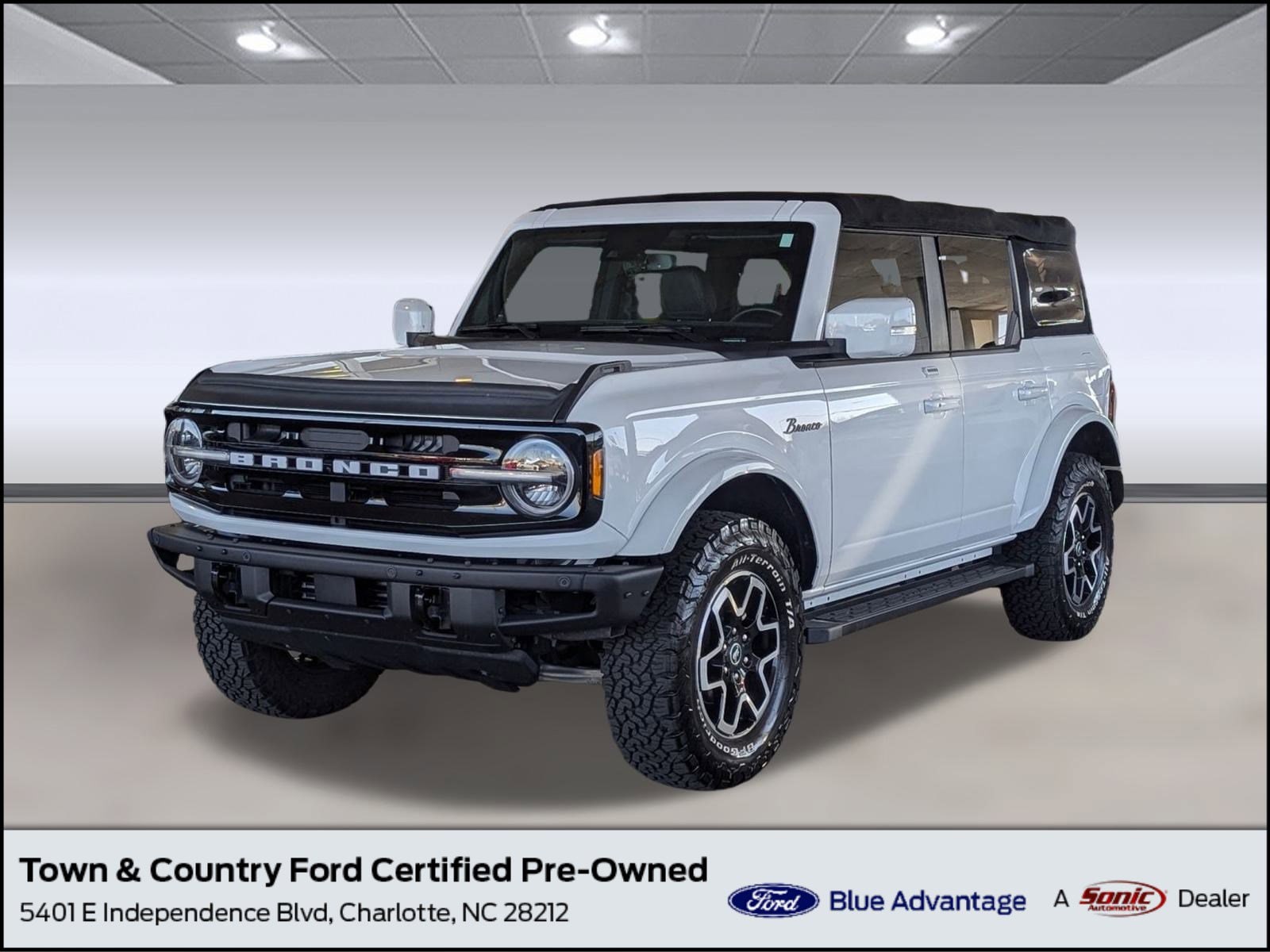 2022 Ford Bronco 4-Door Outer Banks's photo