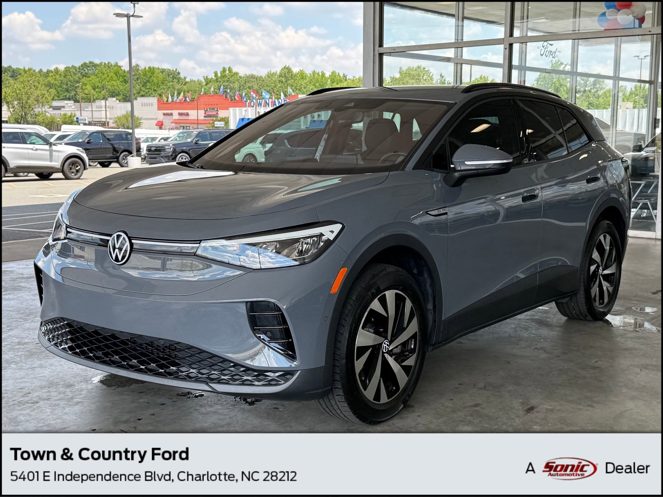2023 Volkswagen ID.4 PRO AWD's photo