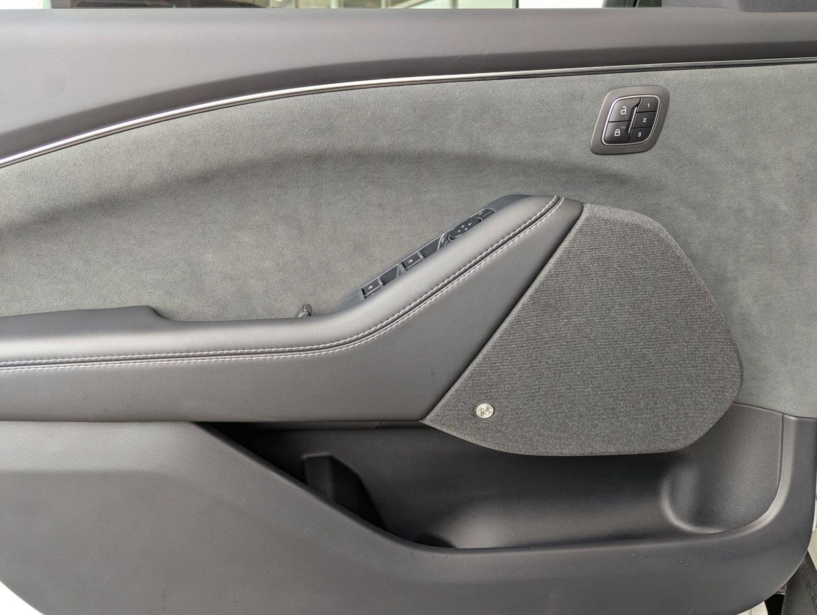 2025 Ford Mustang Mach-E GT - Photo 23