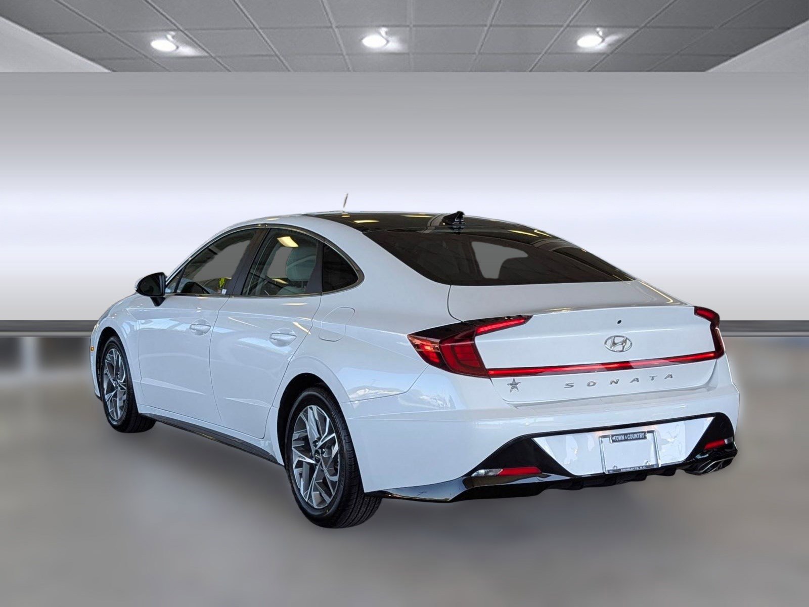 2022 Hyundai Sonata SEL photo 3