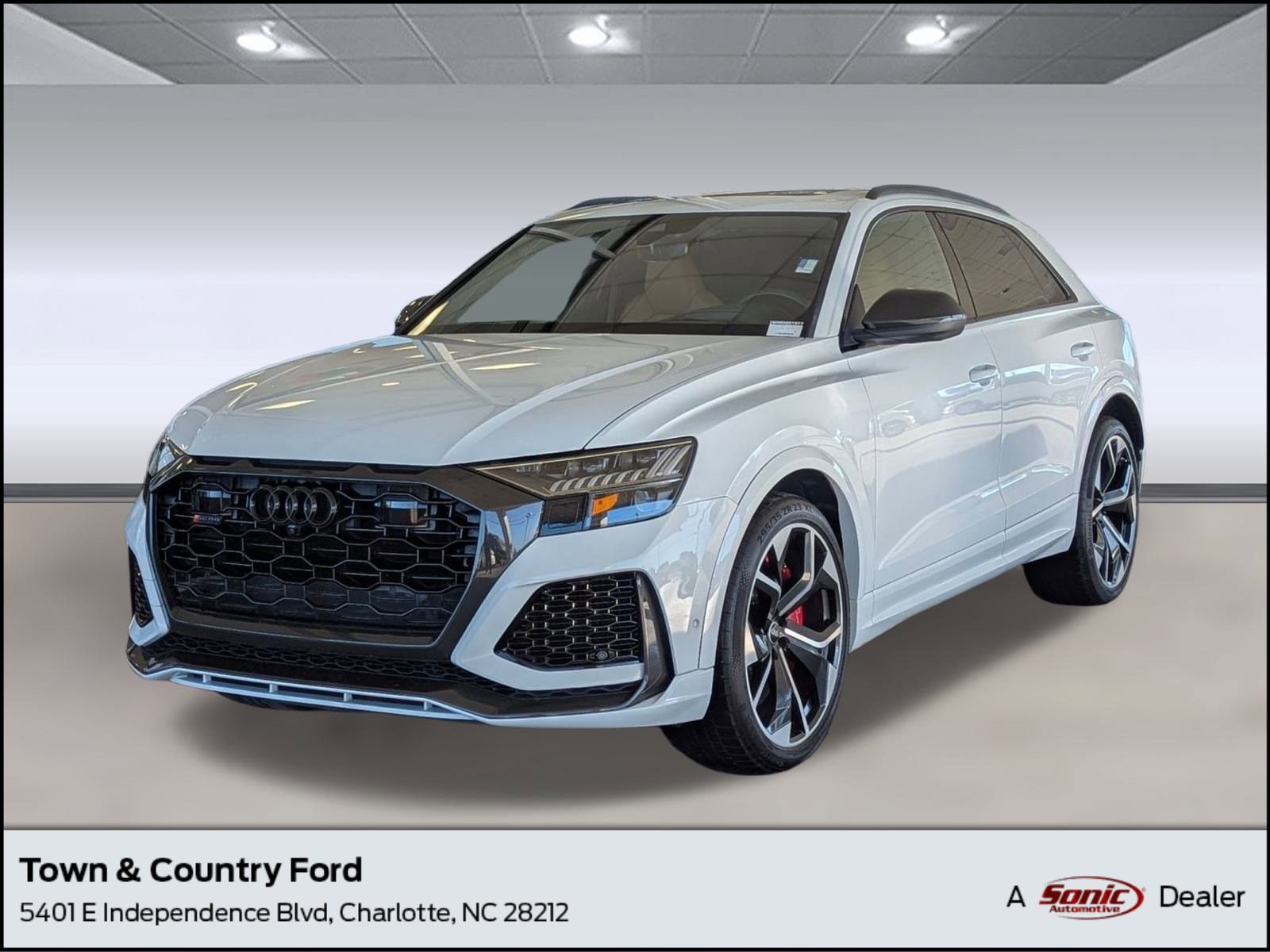 2021 Audi RS Q8 Base's photo