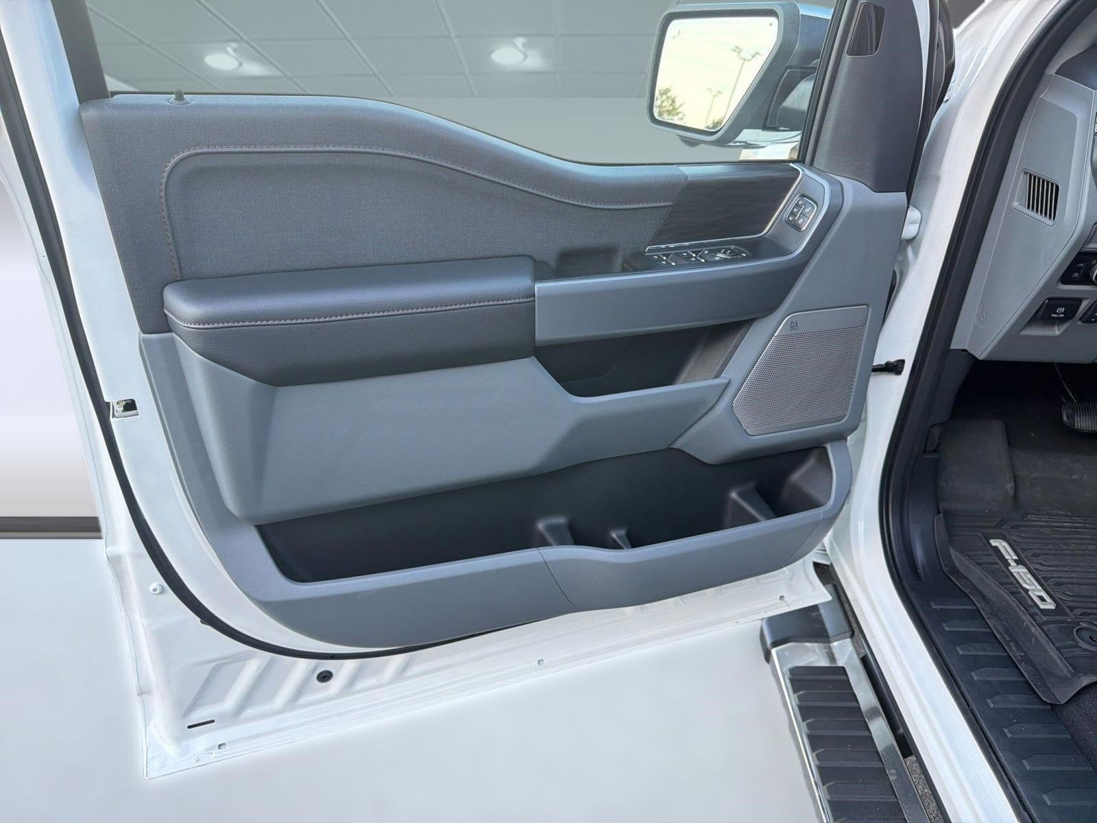 2025 Ford F-150 Lariat - Photo 20