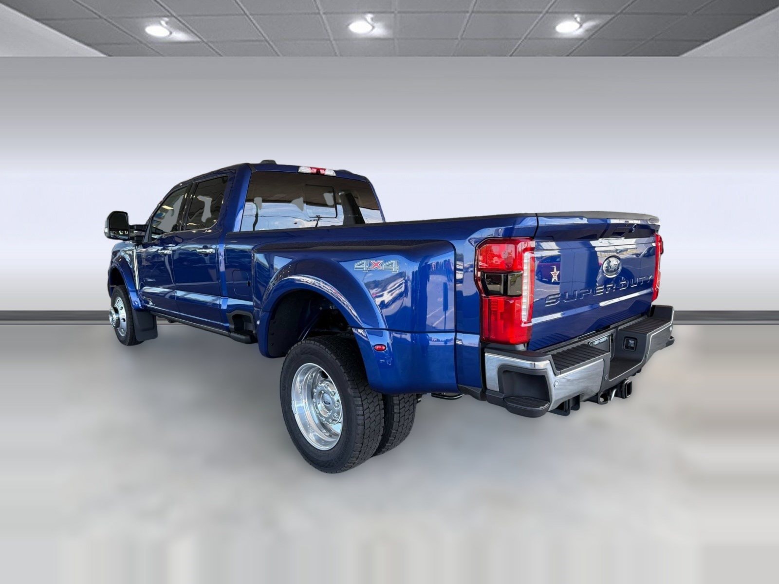 2026 Ford F-450 LARIAT Truck Crew Cab
