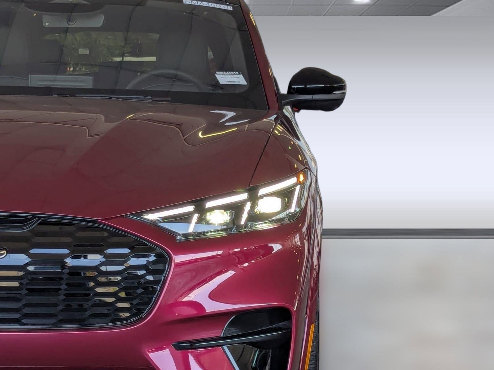 2025 Ford Mustang Mach-E GT - Photo 11