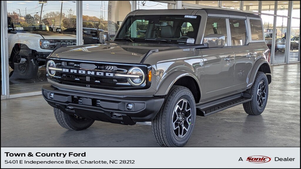 New 2025 Ford Bronco Outer Banks SUV