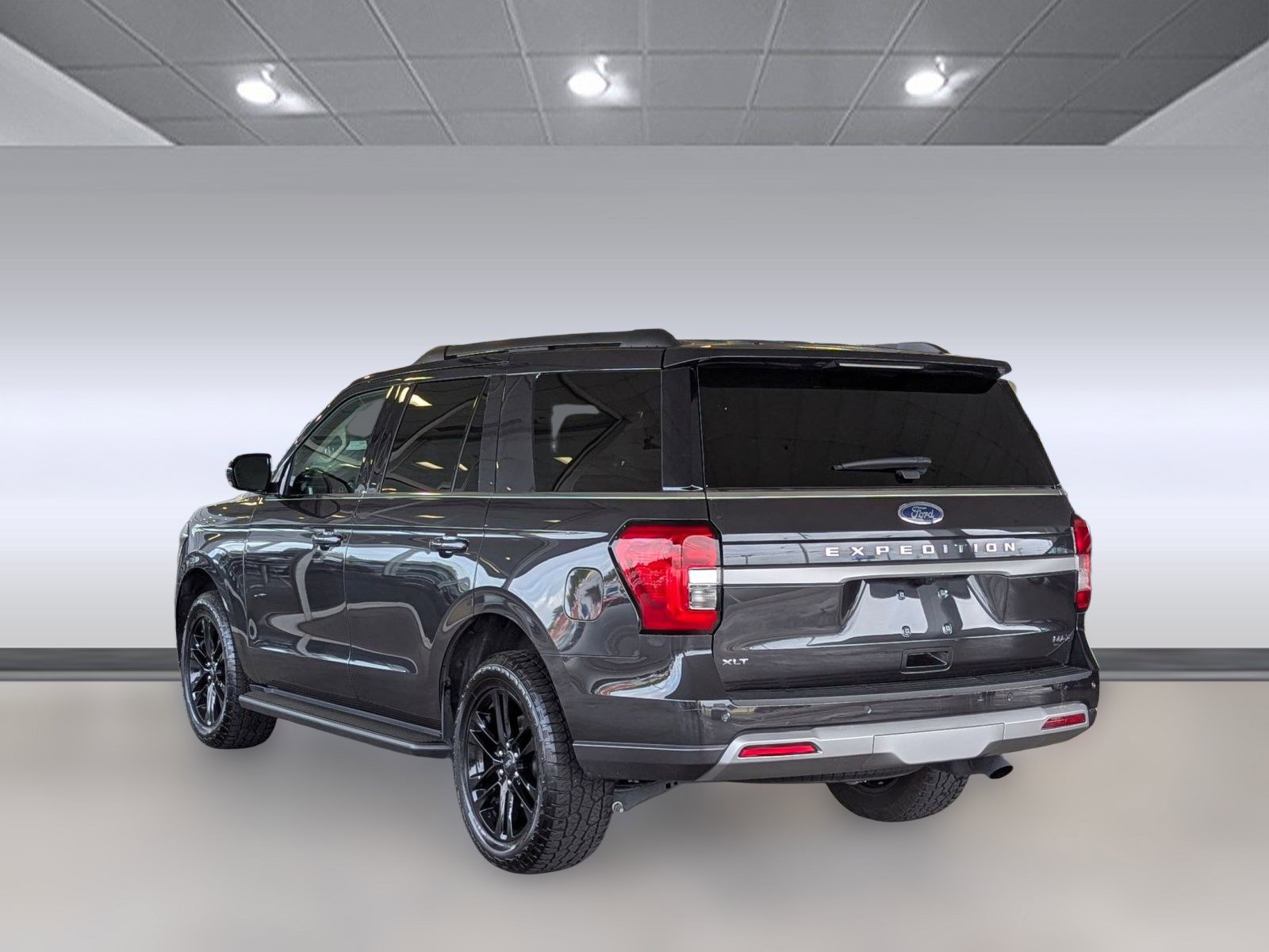 2024 Ford Expedition XLT photo 3