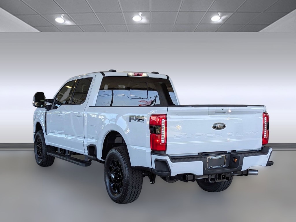 New 2026 Ford F-250 LARIAT Truck Crew Cab
