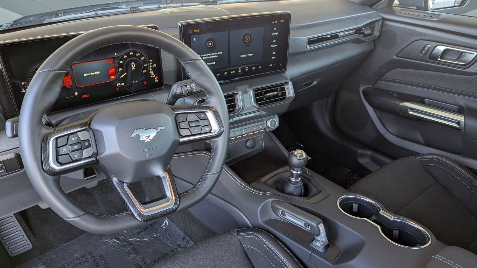 2025 Ford Mustang GT photo 4