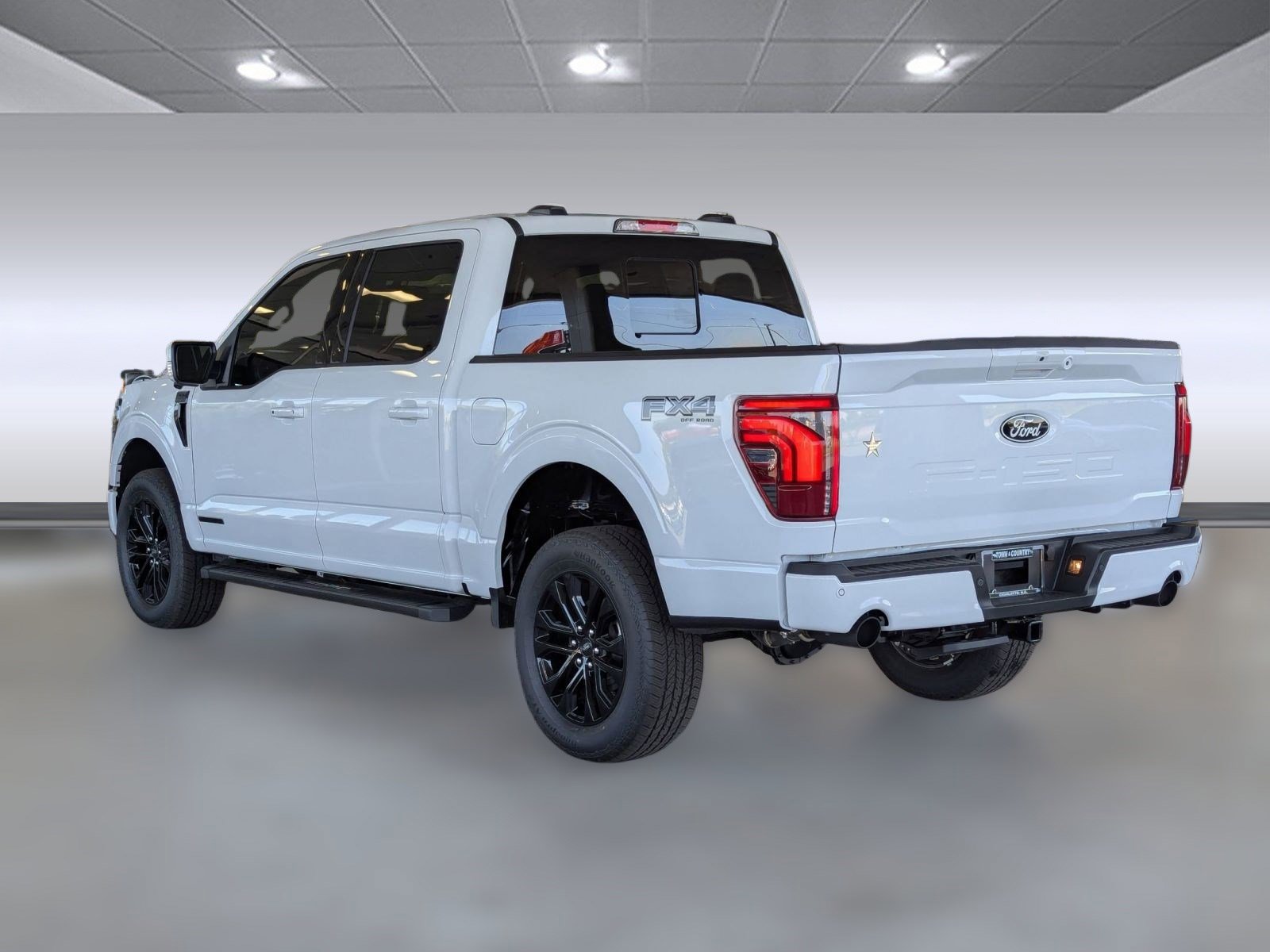 2025 Ford F-150 Lariat photo 3