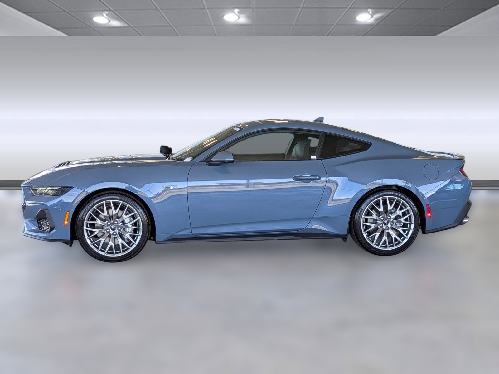 2025 Ford Mustang GT Premium photo 2