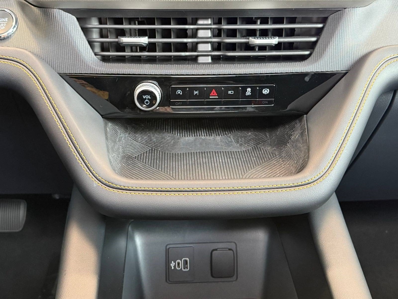 2026 Ford Explorer Tremor - Photo 22