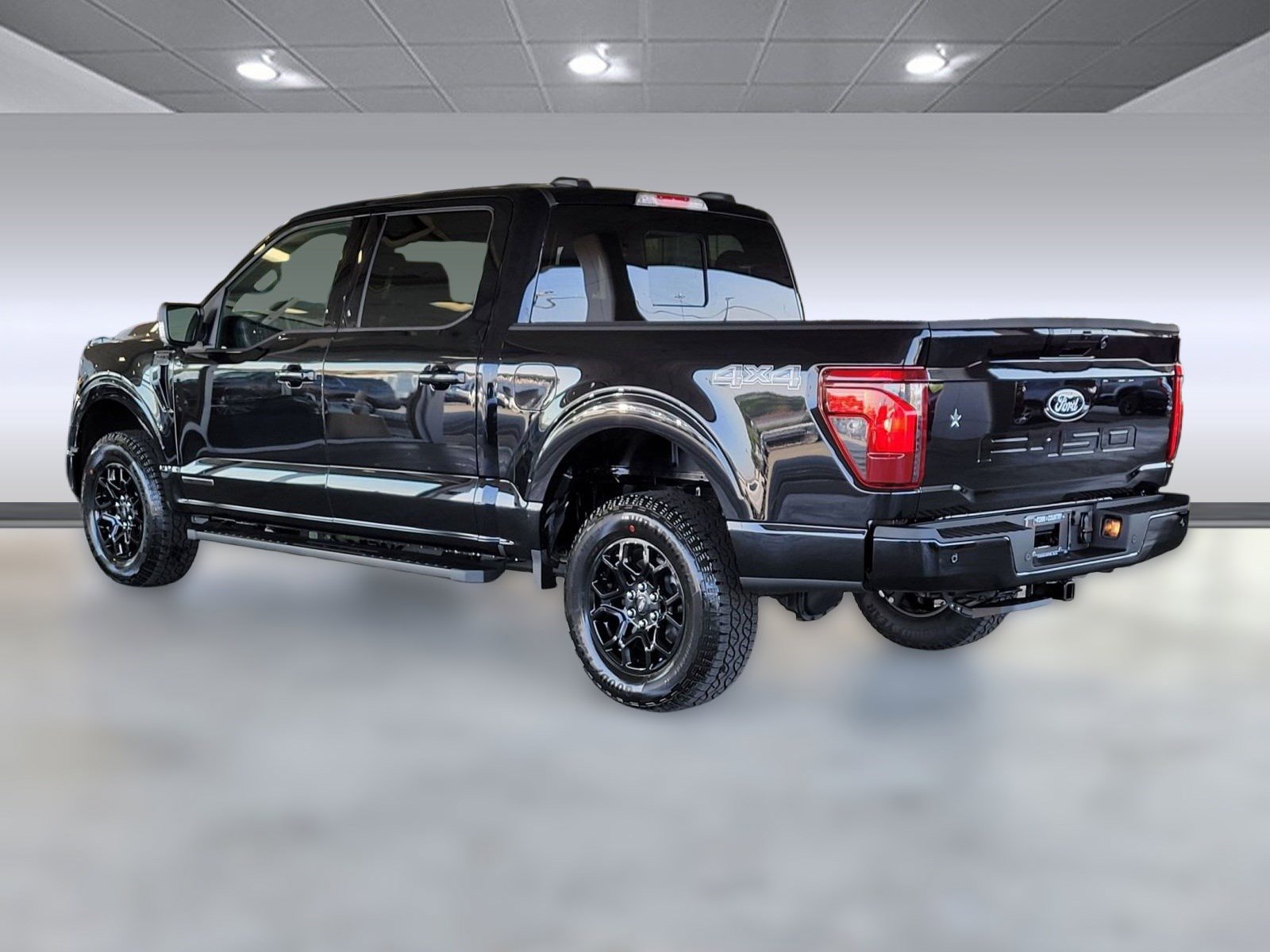 2025 Ford F-150 XLT photo 3