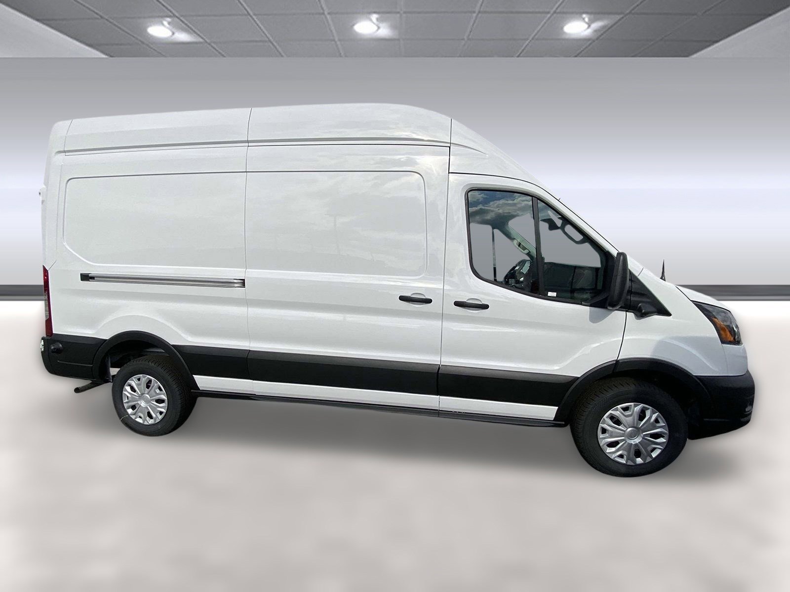 2024 Ford Transit photo 4
