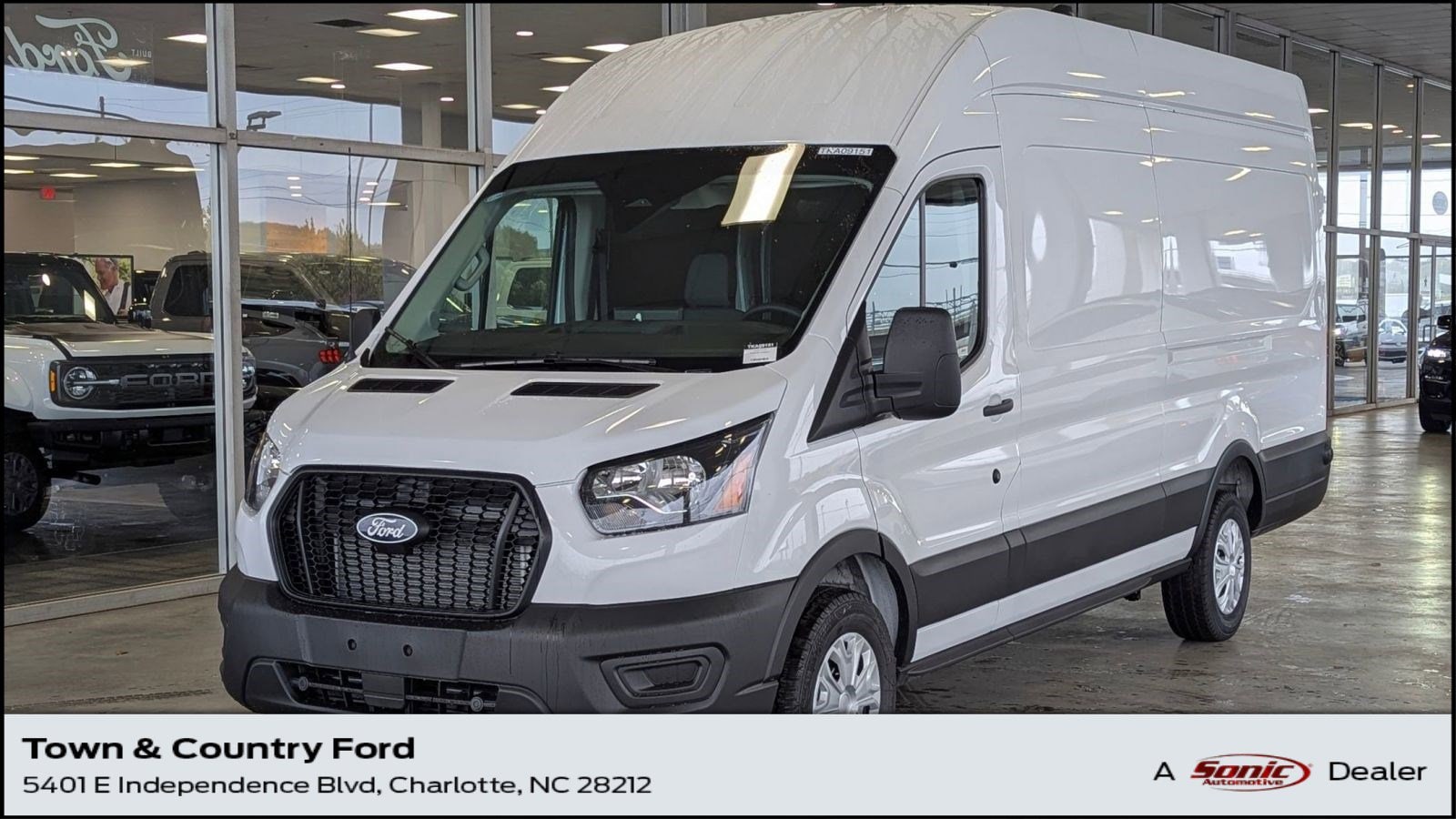 2026 Ford Transit Base's photo