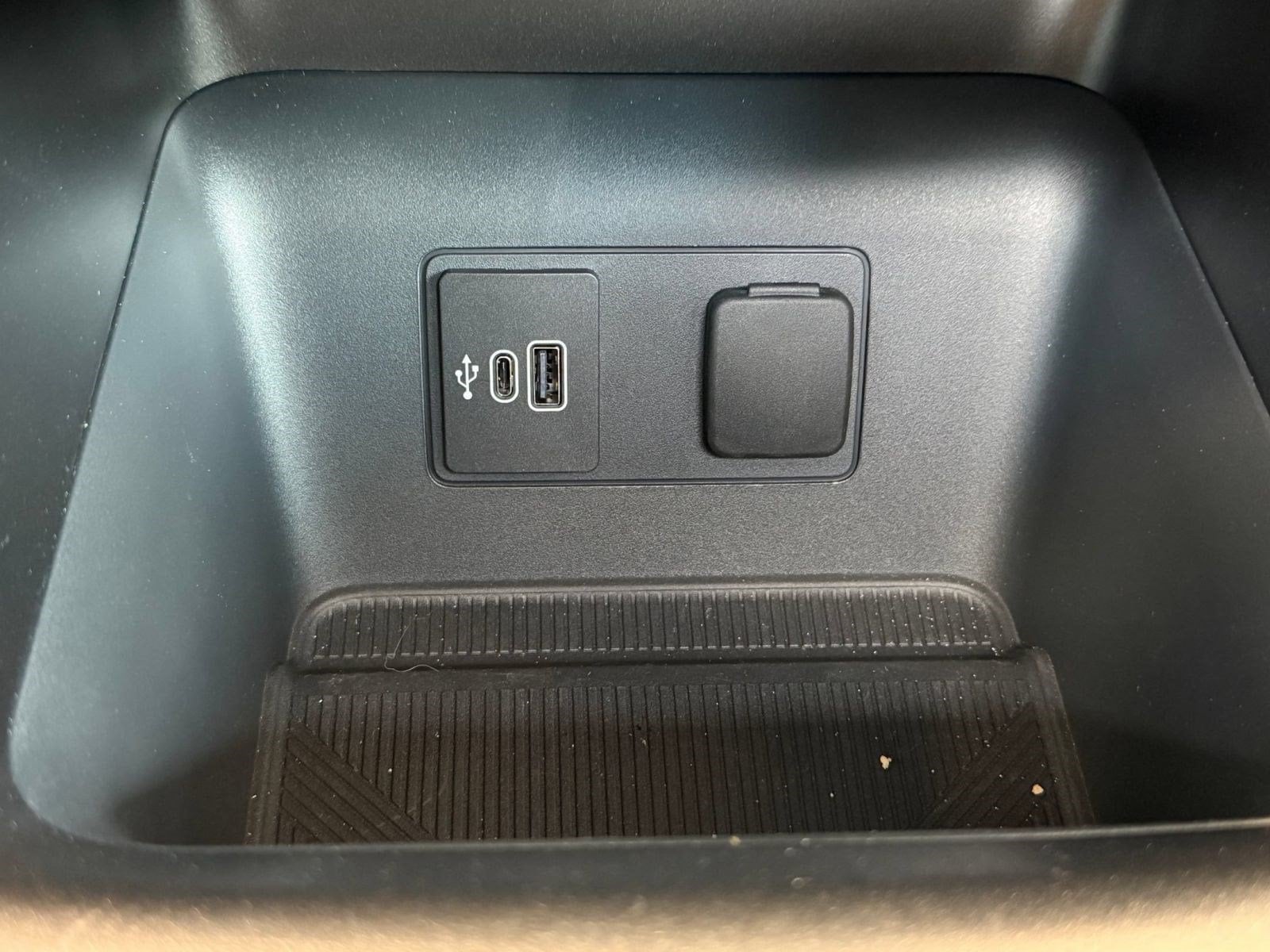 2026 Ford Explorer Tremor - Photo 32