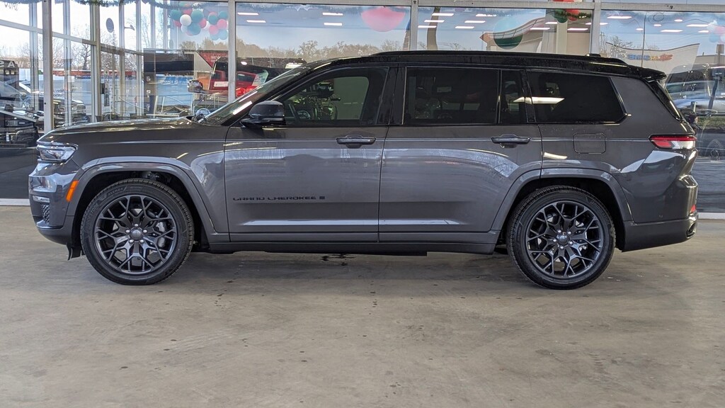 Used 2023 Jeep Grand Cherokee Summit Reserve SUV