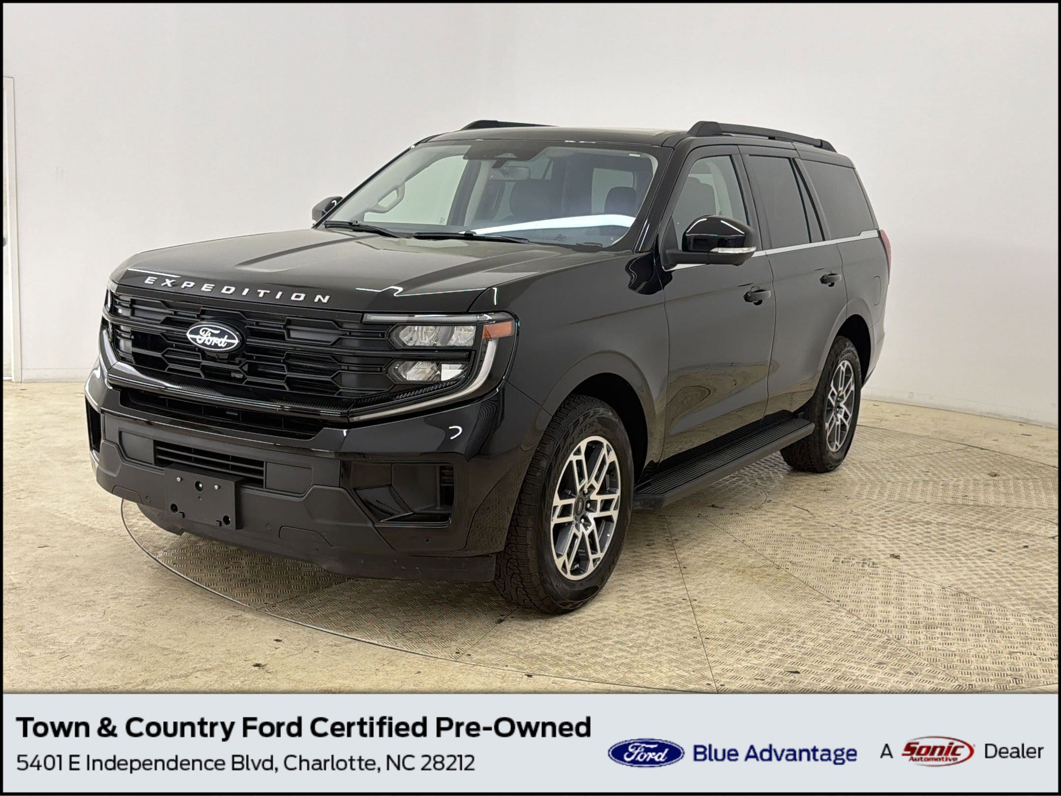 2025 Ford Expedition Active 4x4's photo