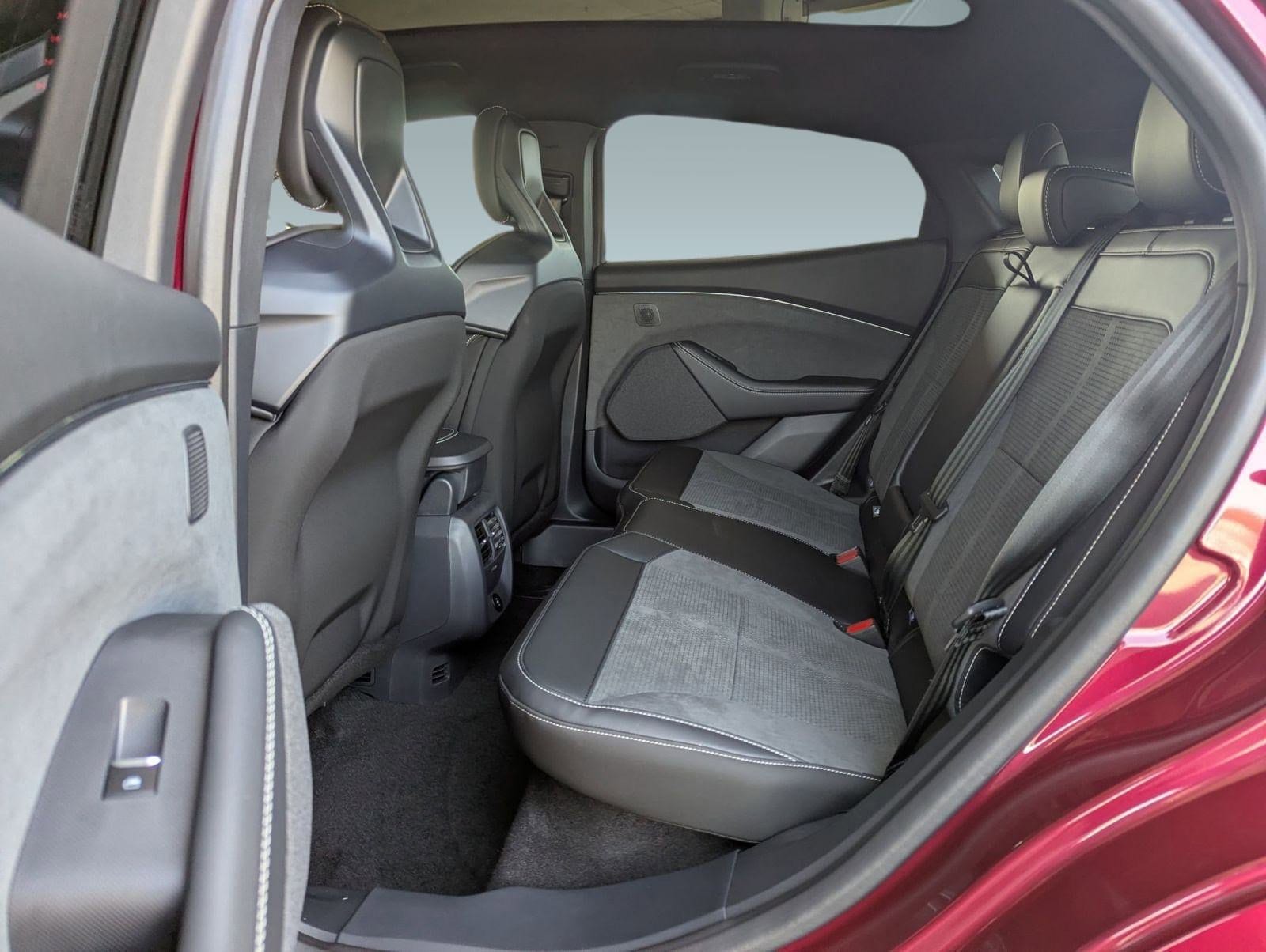 2025 Ford Mustang Mach-E GT - Photo 14