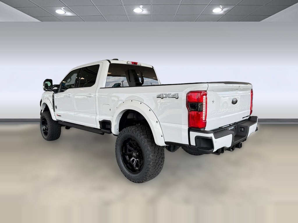 New 2026 Ford F-250 LARIAT Truck Crew Cab