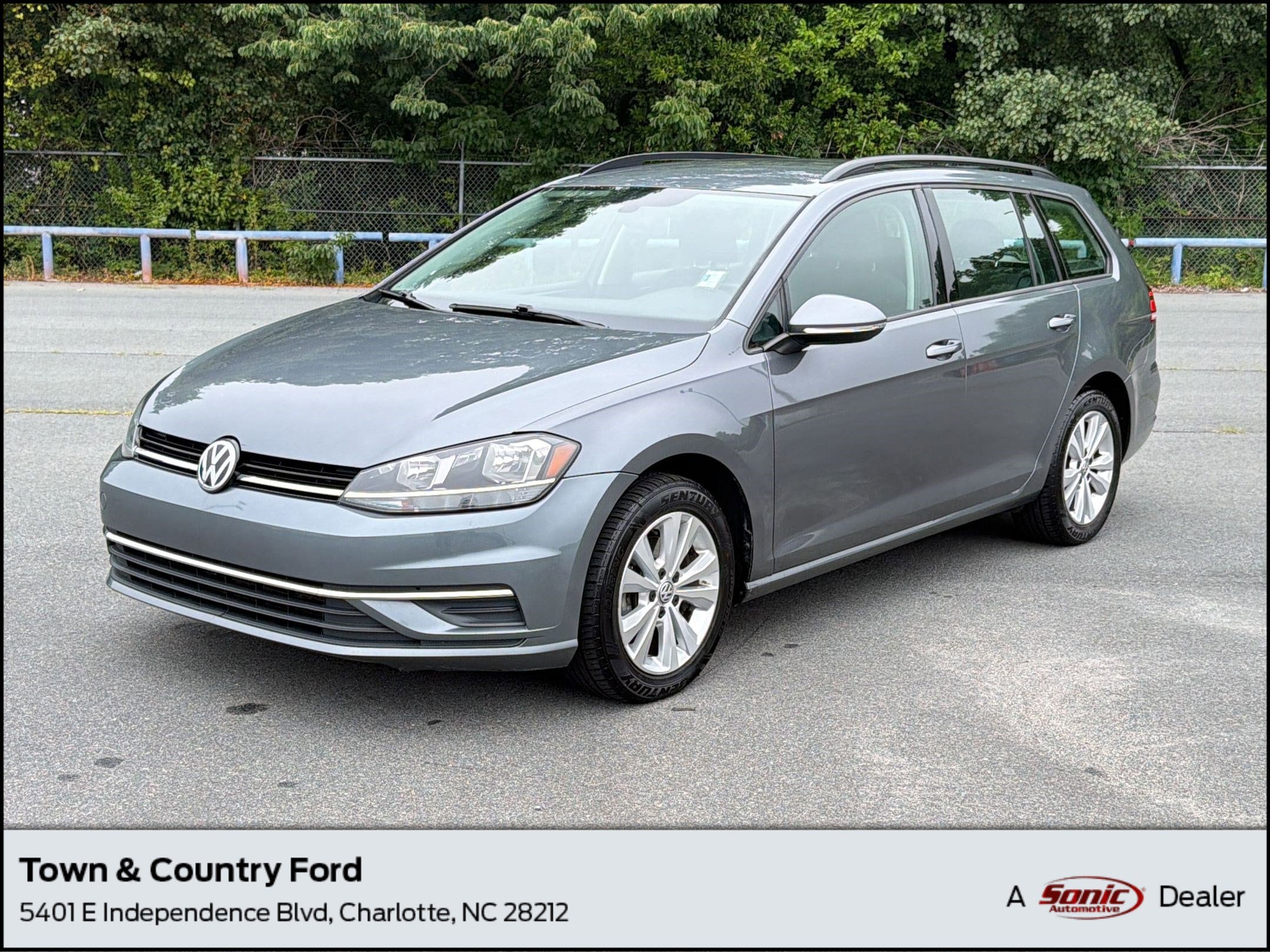 2019 Volkswagen Golf SportWagen TSI S 4Motion DSG Auto's photo