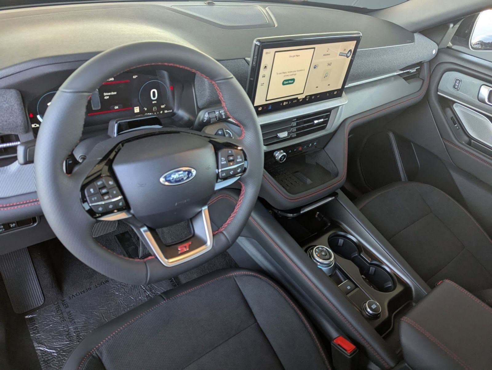 2025 Ford Explorer ST photo 4