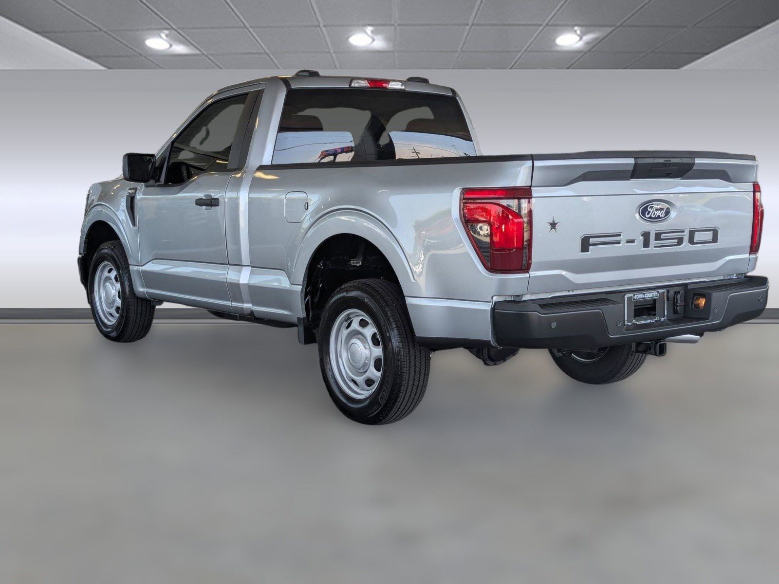 2025 Ford F-150 XL photo 2