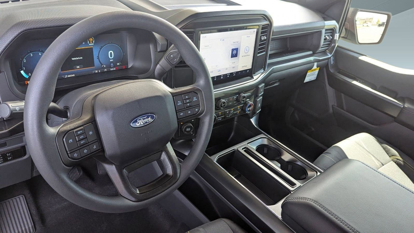 2025 Ford F-150 STX photo 4