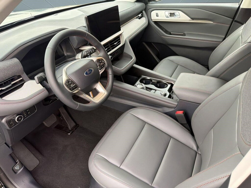 New 2026 Ford Explorer Active w/200A Pkg SUV