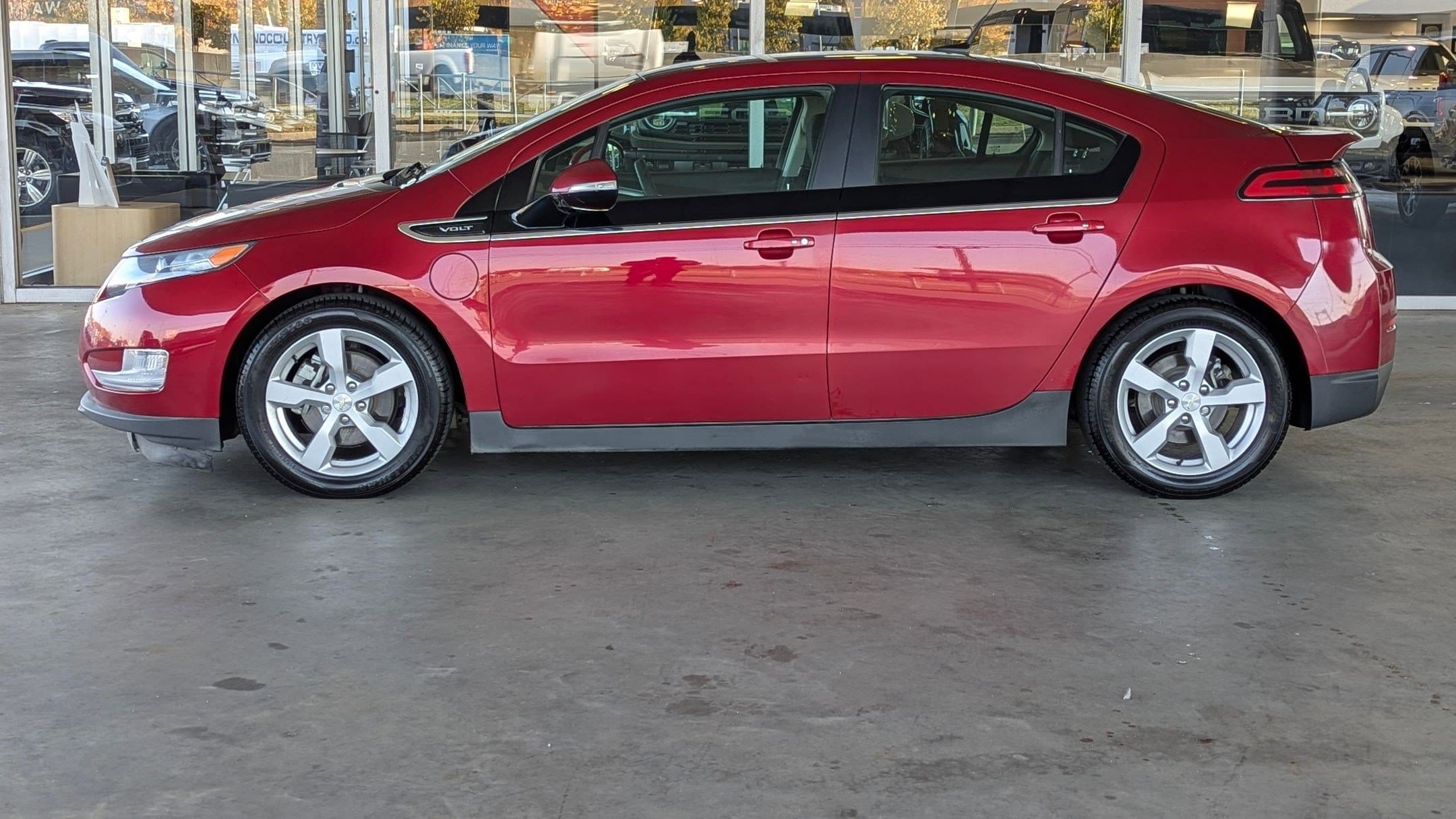 Used 2012 Chevrolet Volt Base with VIN 1G1RA6E45CU111989 for sale in Charlotte, NC