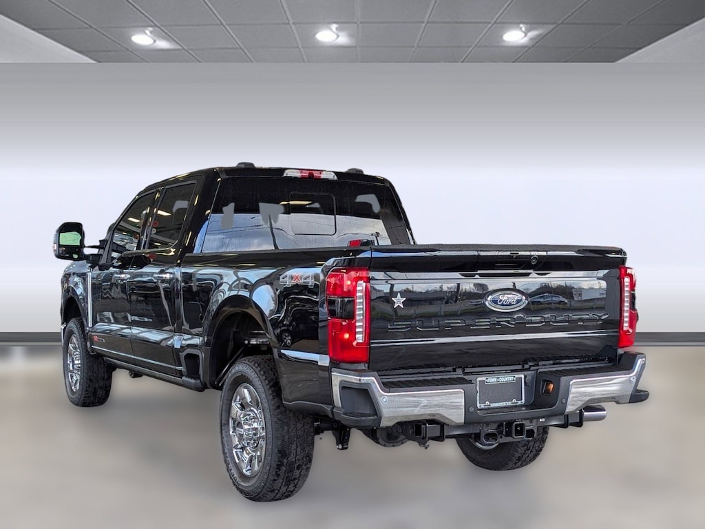New 2026 Ford F-250 LARIAT Truck Crew Cab