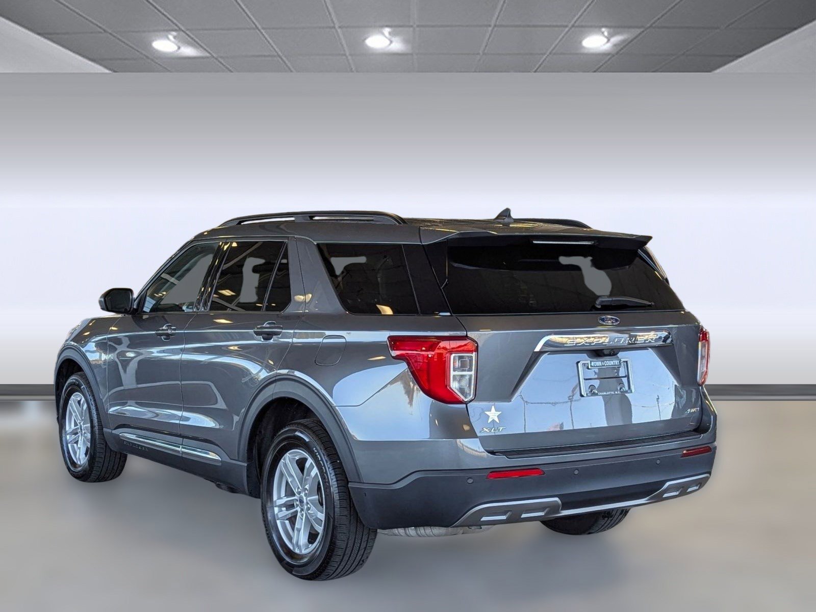 2022 Ford Explorer XLT photo 3