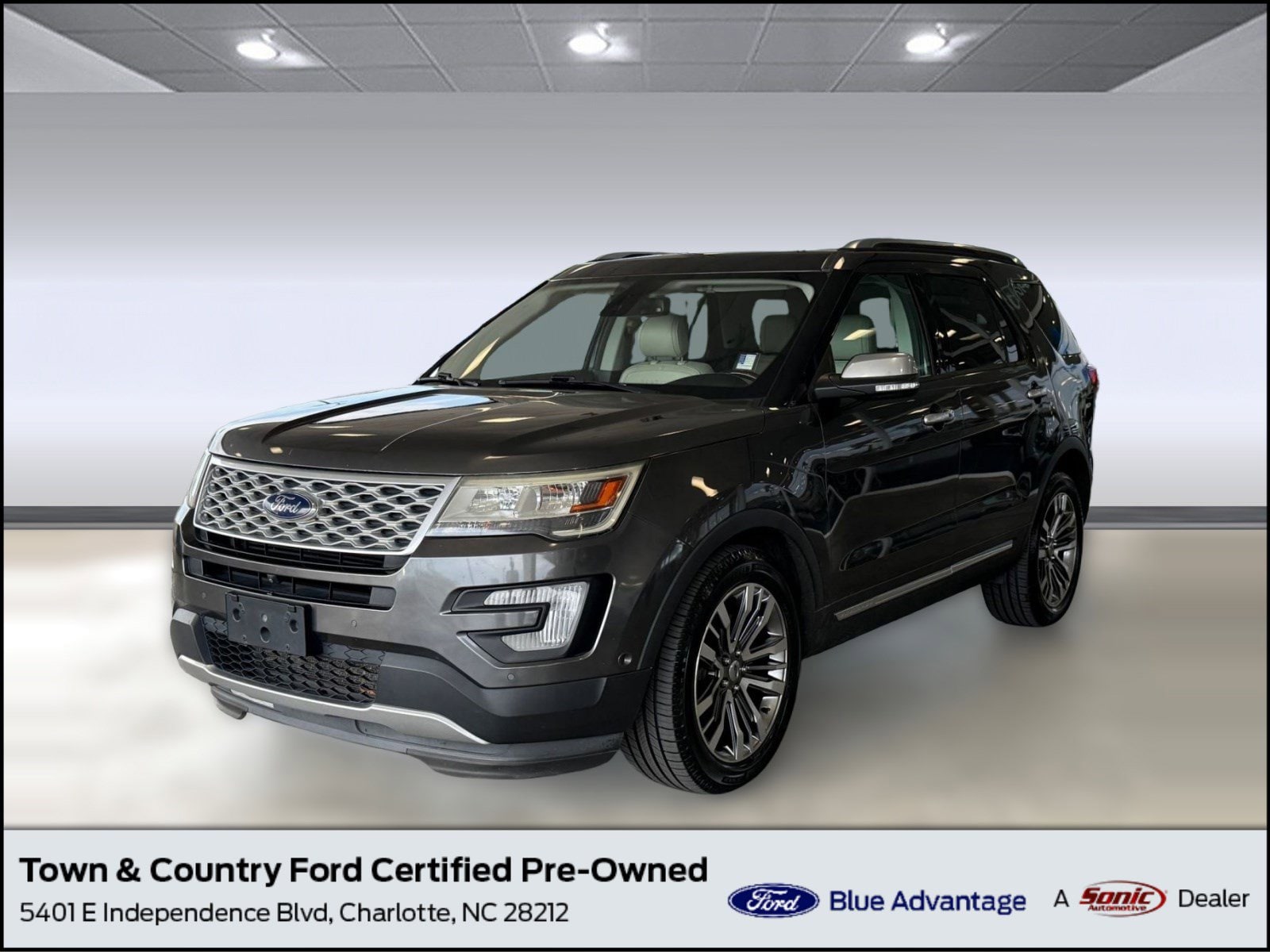2017 Ford Explorer Platinum 4WD's photo