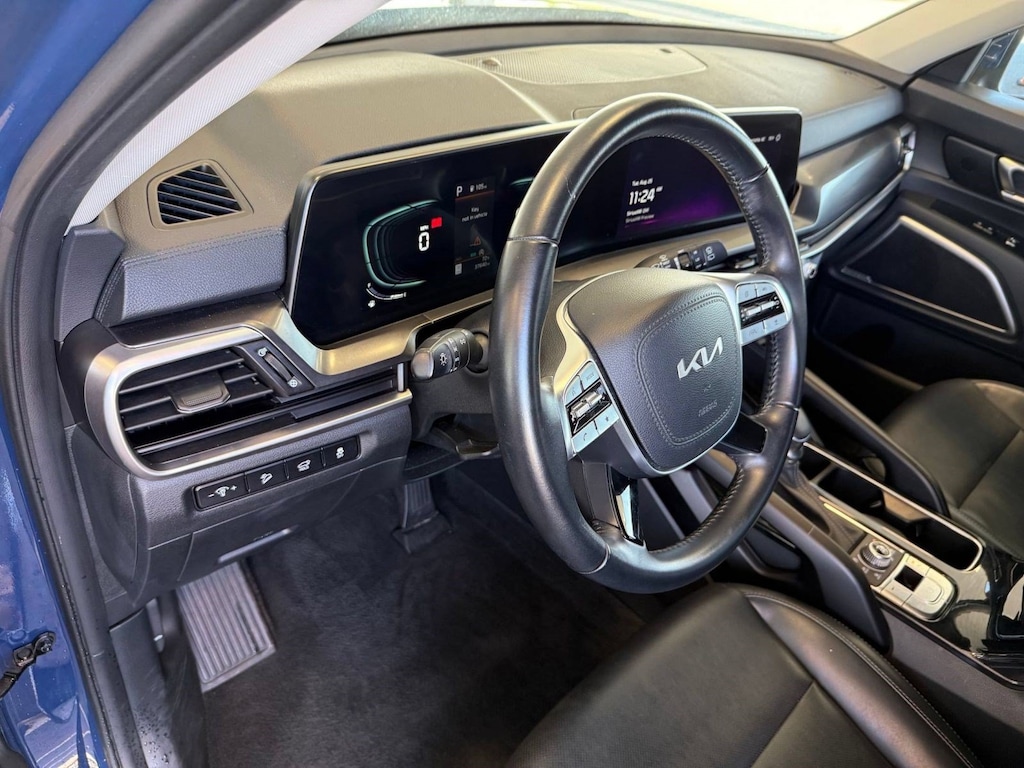 Used 2025 Kia Telluride S SUV