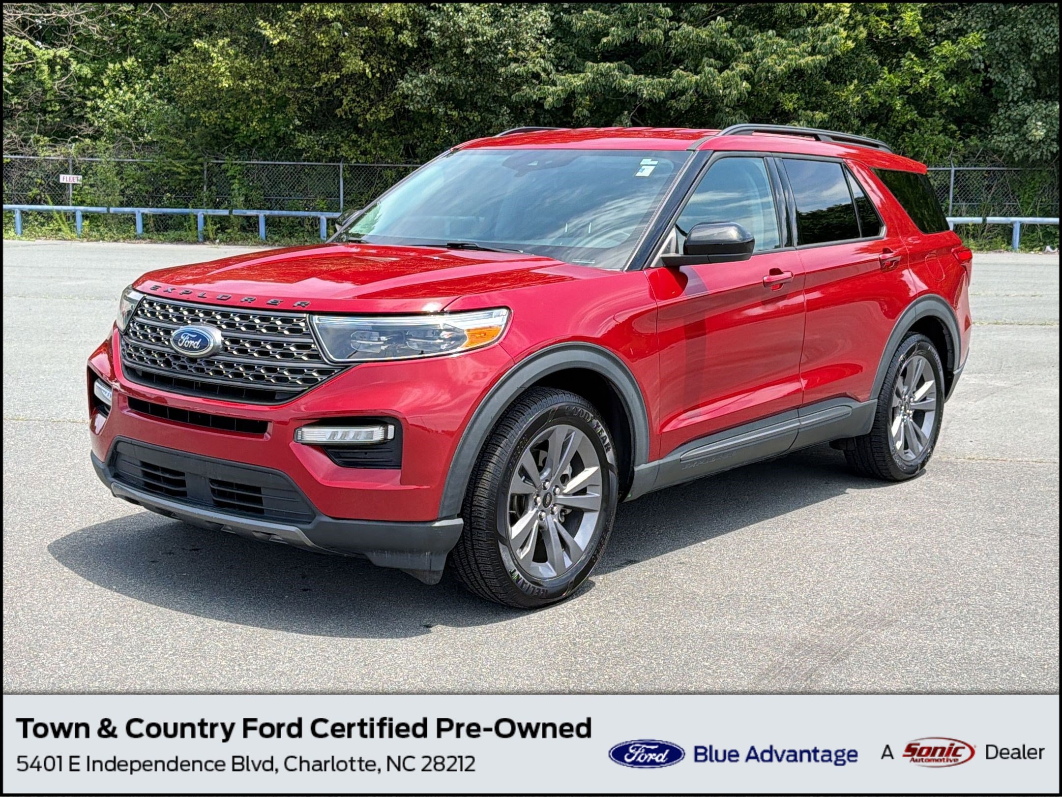 2022 Ford Explorer XLT RWD's photo
