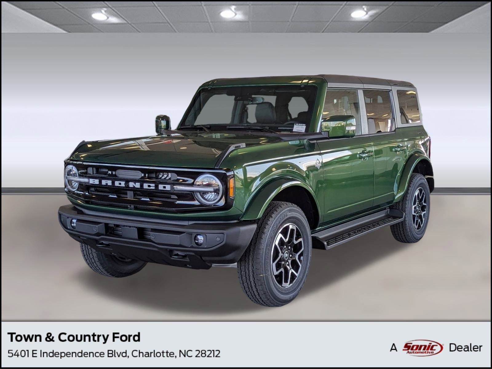 2025 Ford Bronco 4-Door Outer Banks's photo