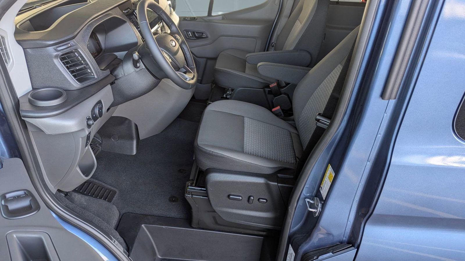 2026 Ford Transit photo 4